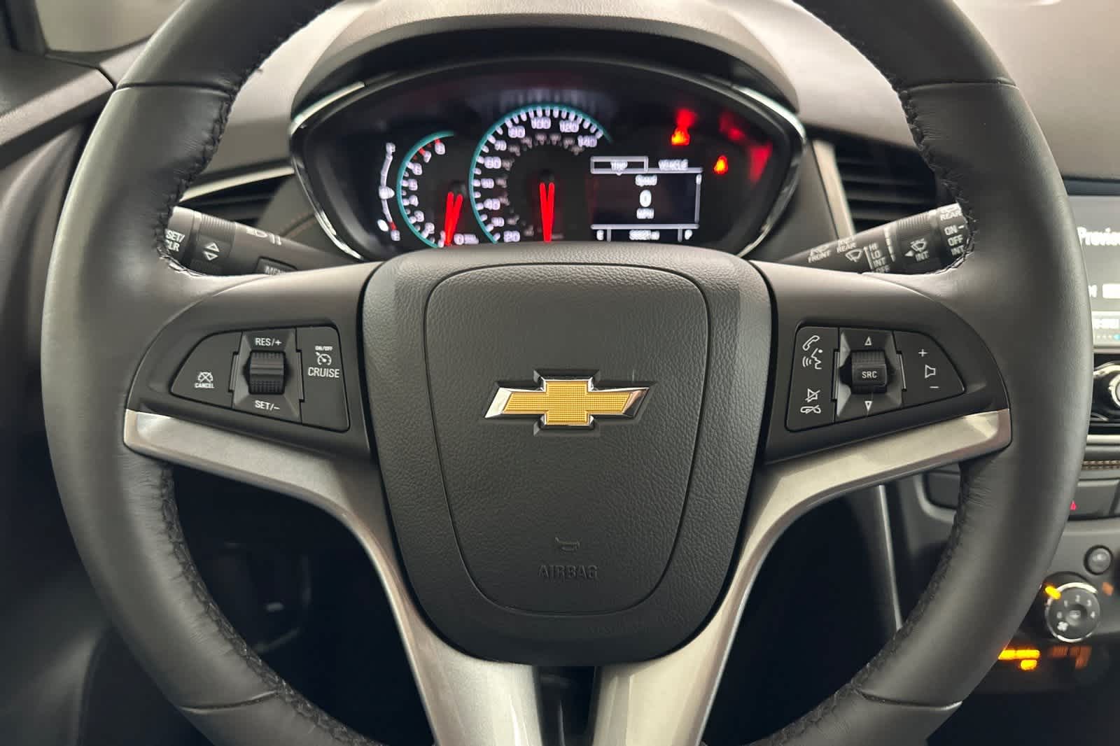 Thumbnail: 2017 Chevrolet Trax - 23