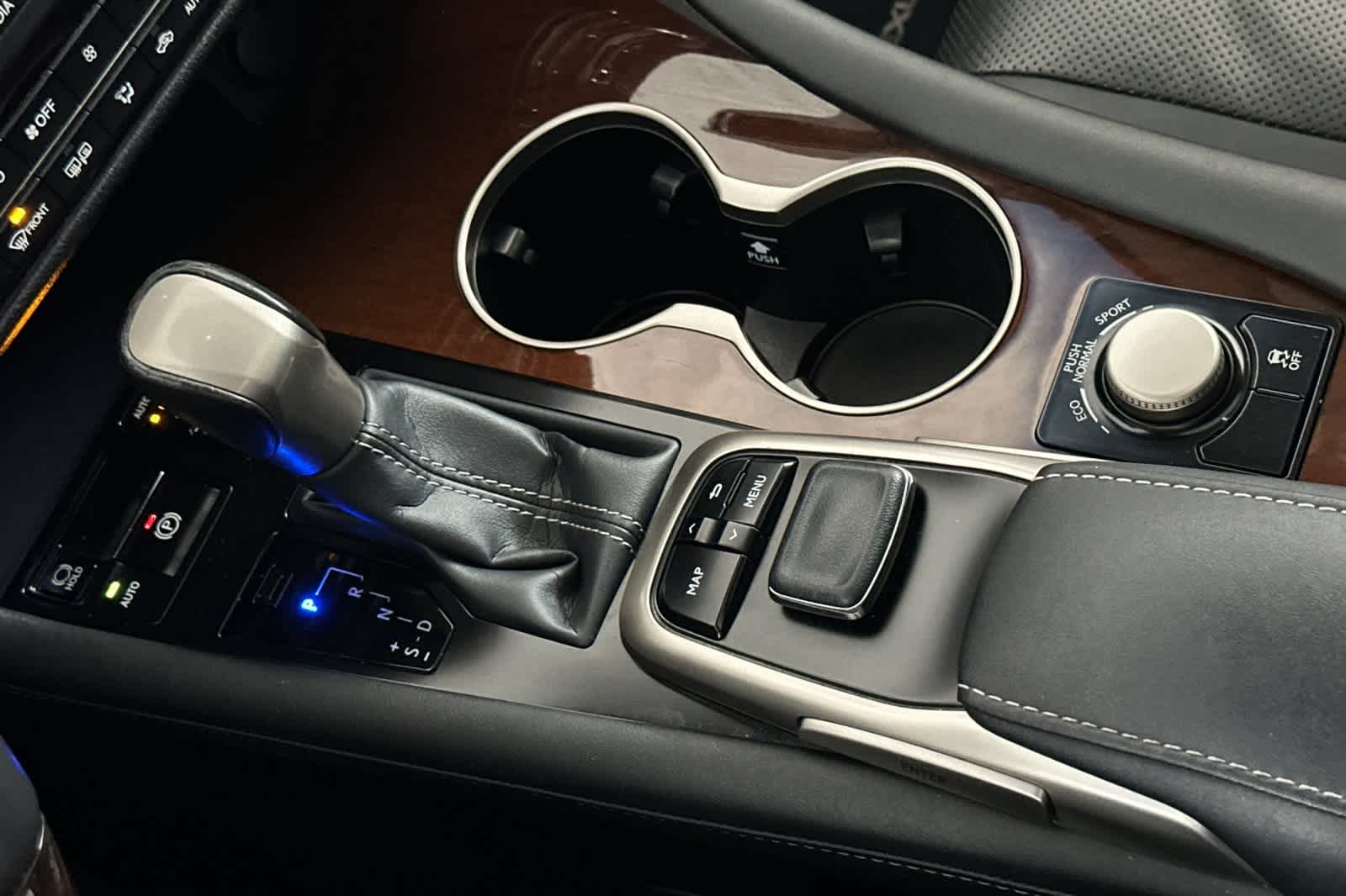 Thumbnail: 2018 Lexus RX - 22