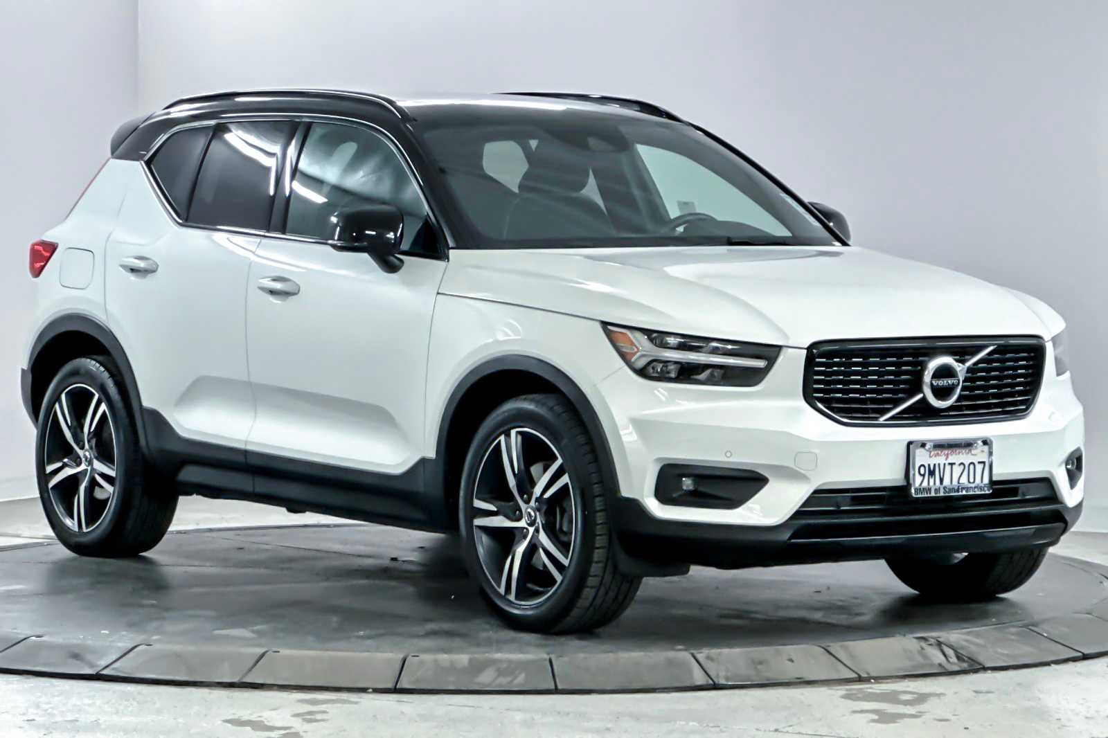 Thumbnail: 2020 Volvo XC40 - 9
