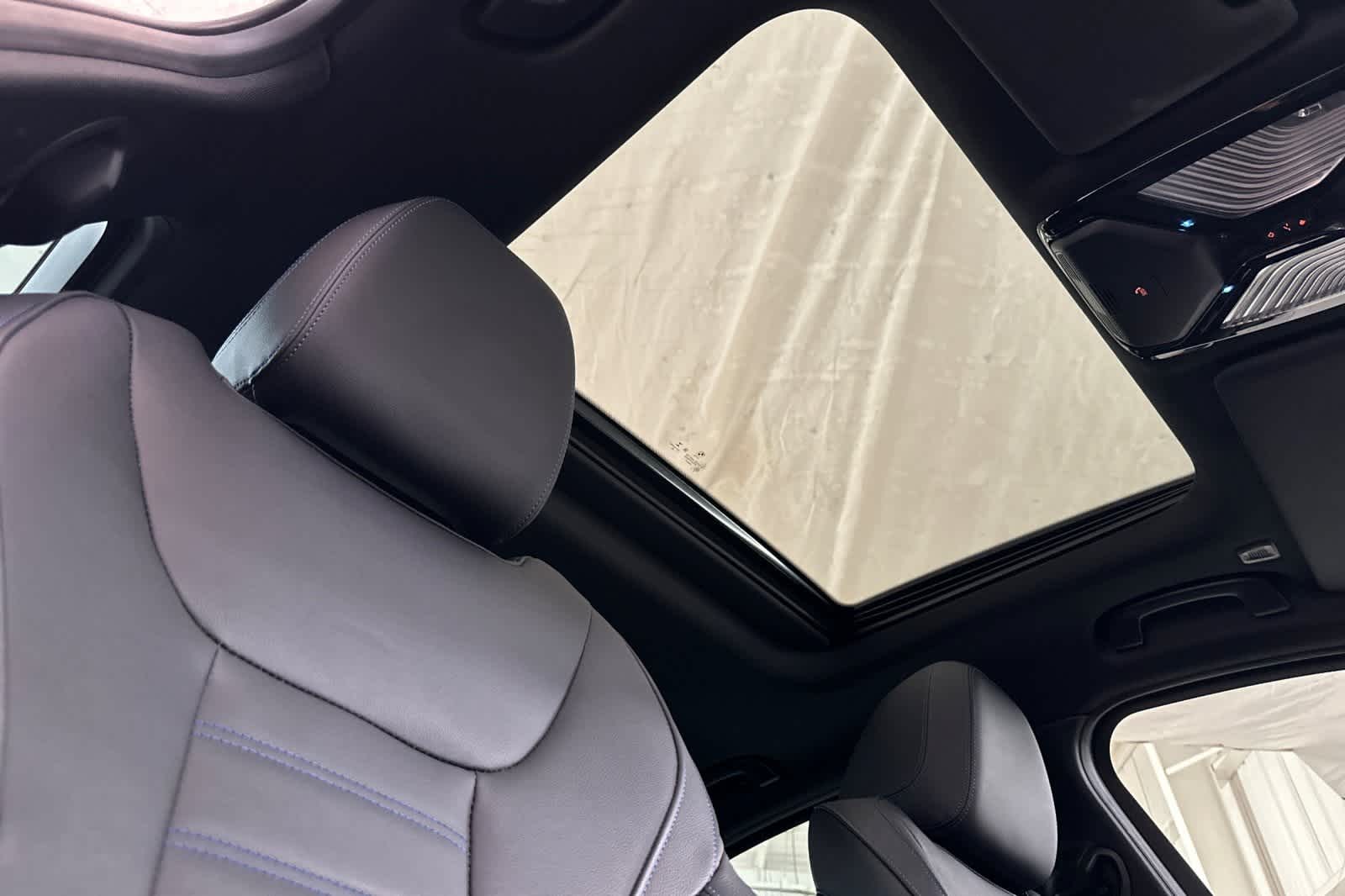 Thumbnail: 2023 BMW 3 Series - 16