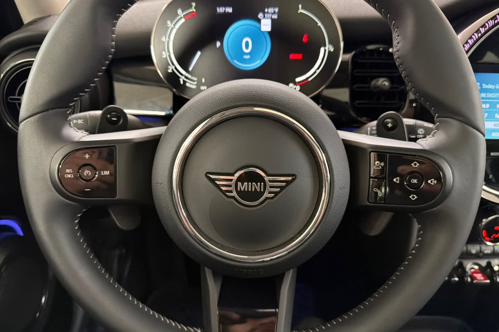 Thumbnail: 2023 MINI Cooper Hardtop - 23