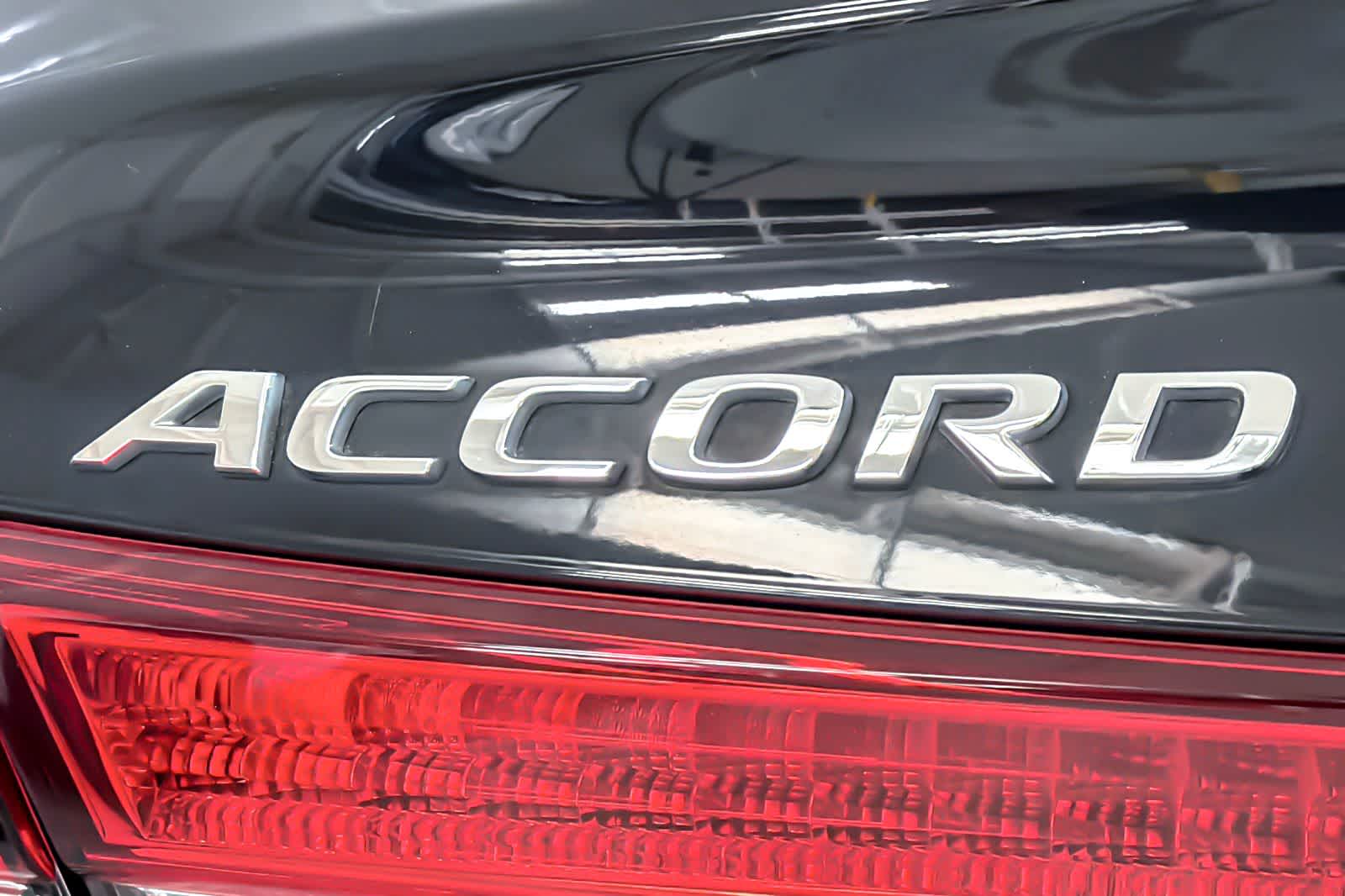 Thumbnail: 2018 Honda Accord - 26