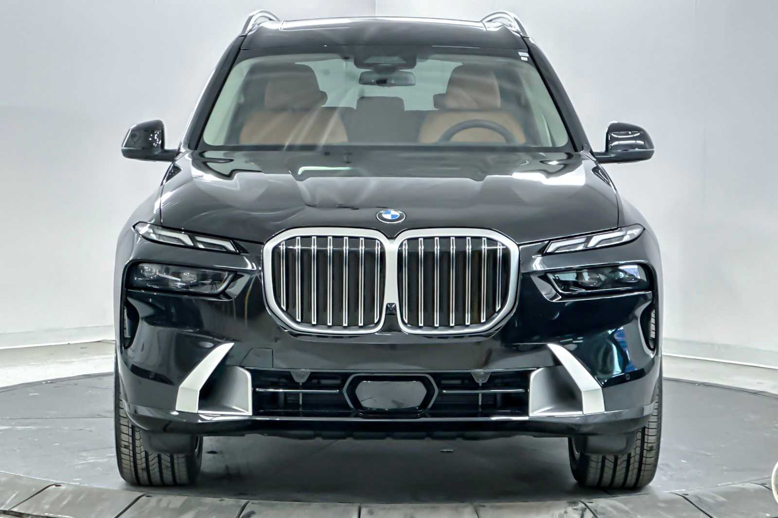 Thumbnail: 2026 BMW X7 - 10