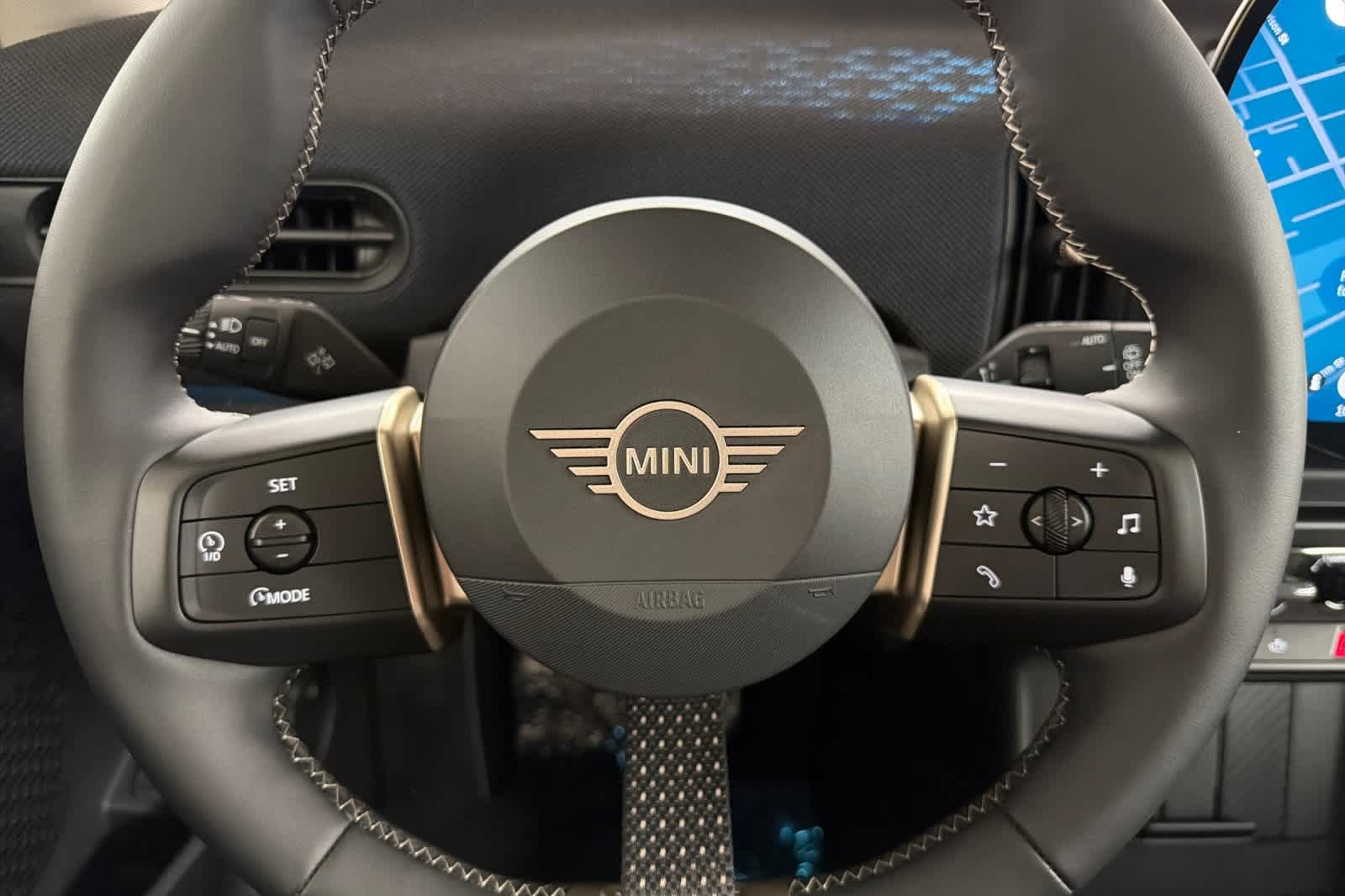 Thumbnail: 2025 MINI Cooper Hardtop - 24