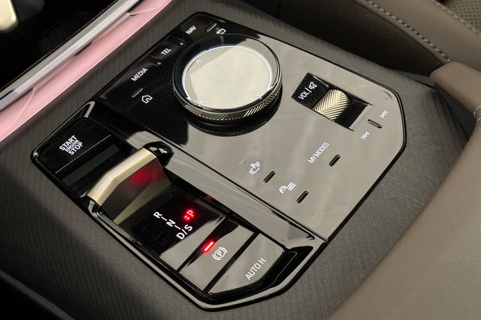 Thumbnail: 2025 BMW X3 - 21