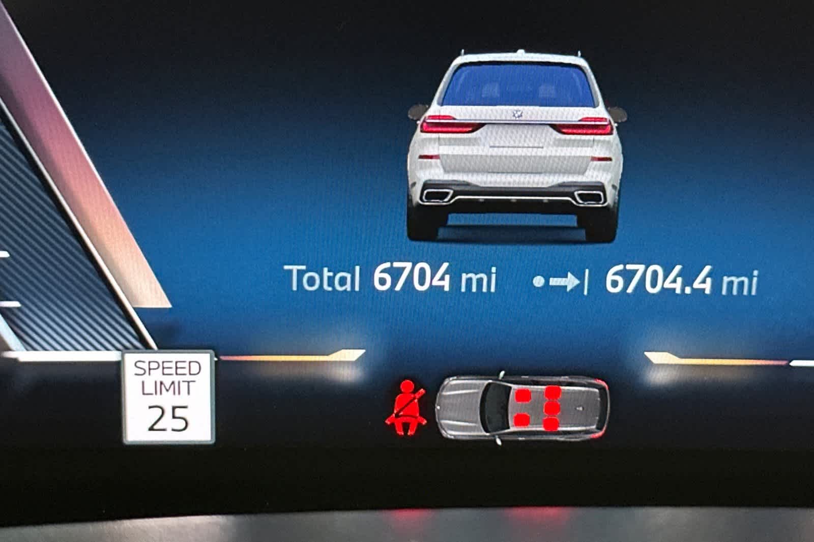 Thumbnail: 2026 BMW X7 - 26