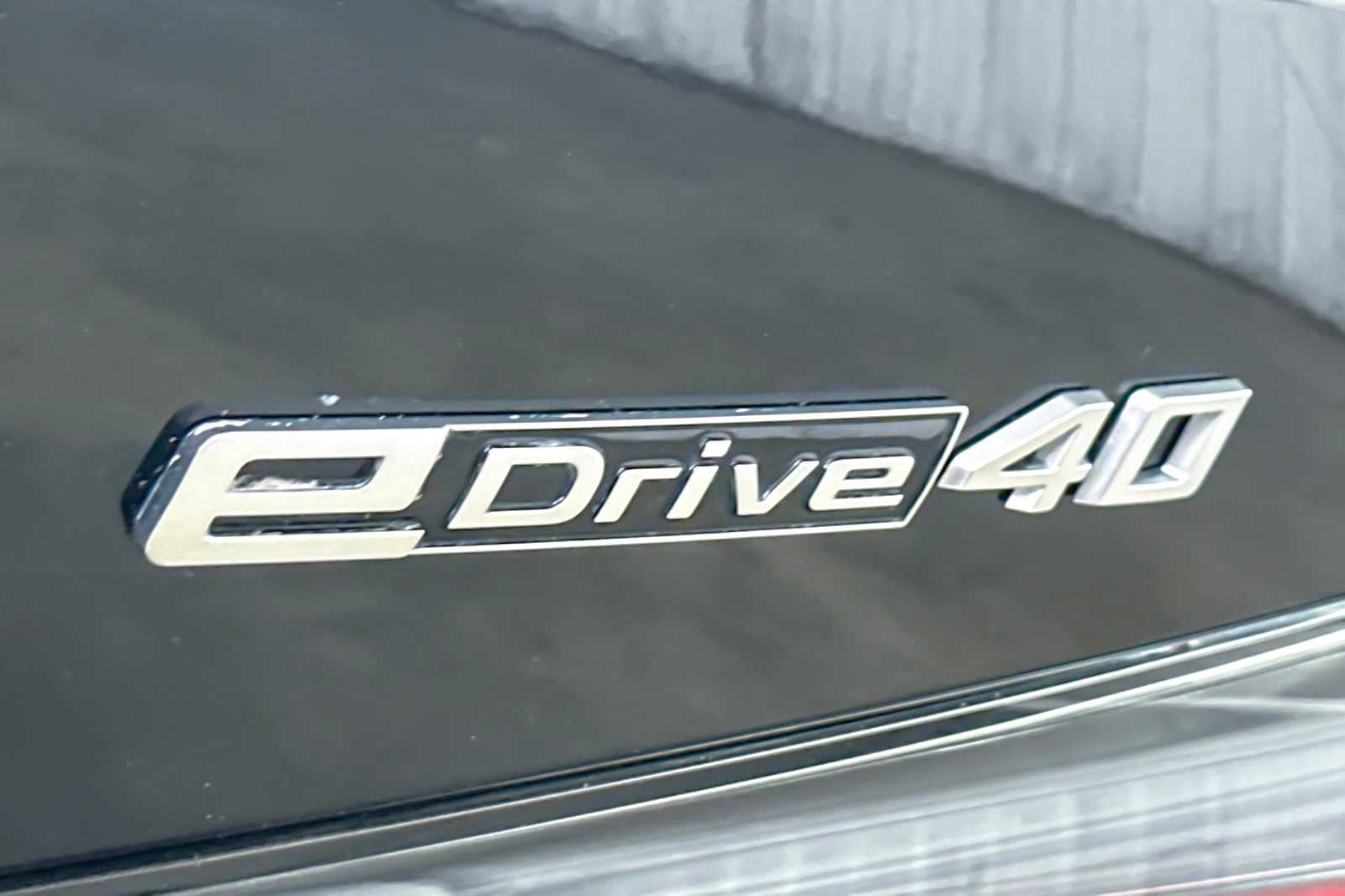 Thumbnail: 2025 BMW i4 - 27