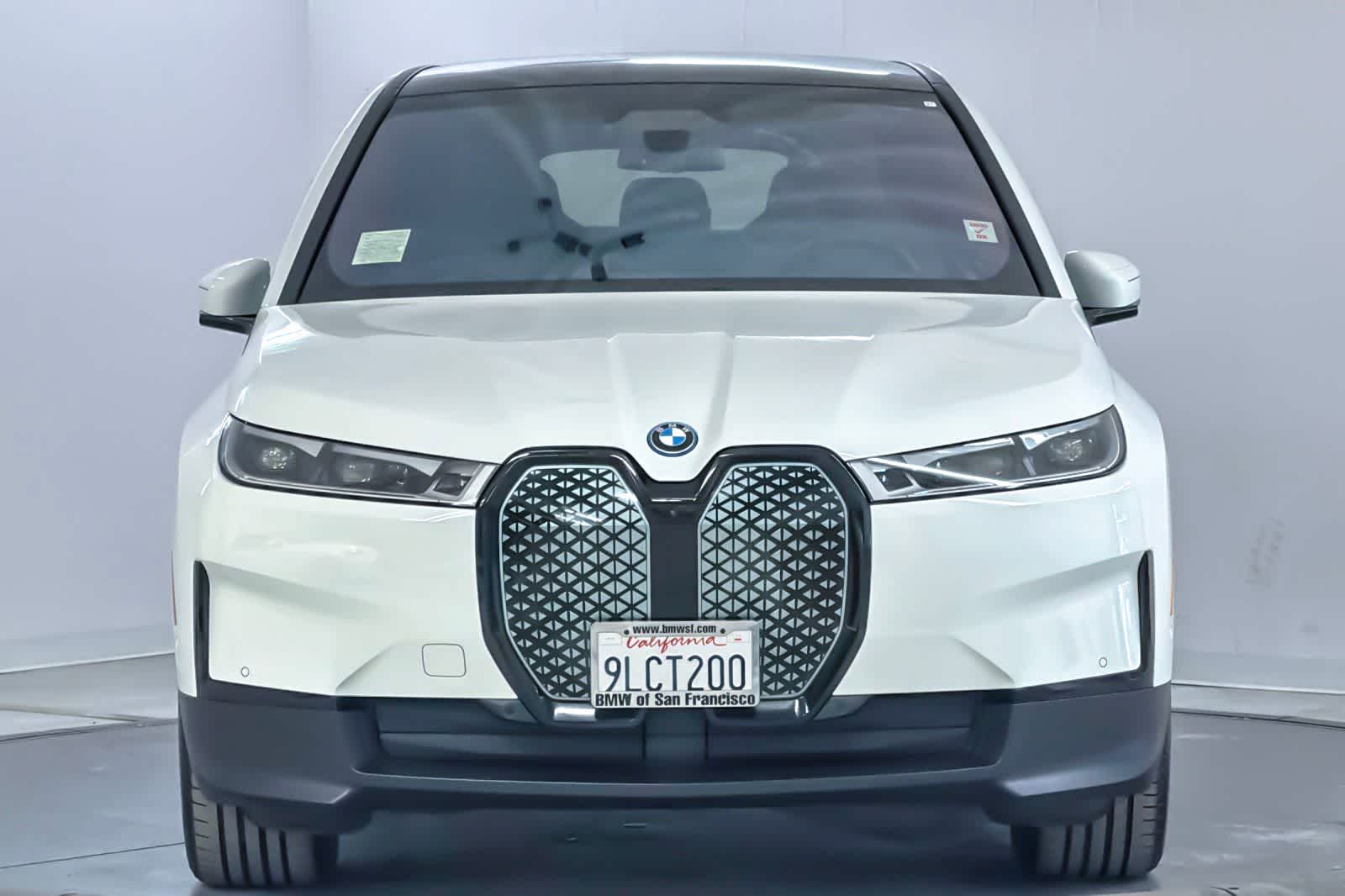 Thumbnail: 2024 BMW iX - 10