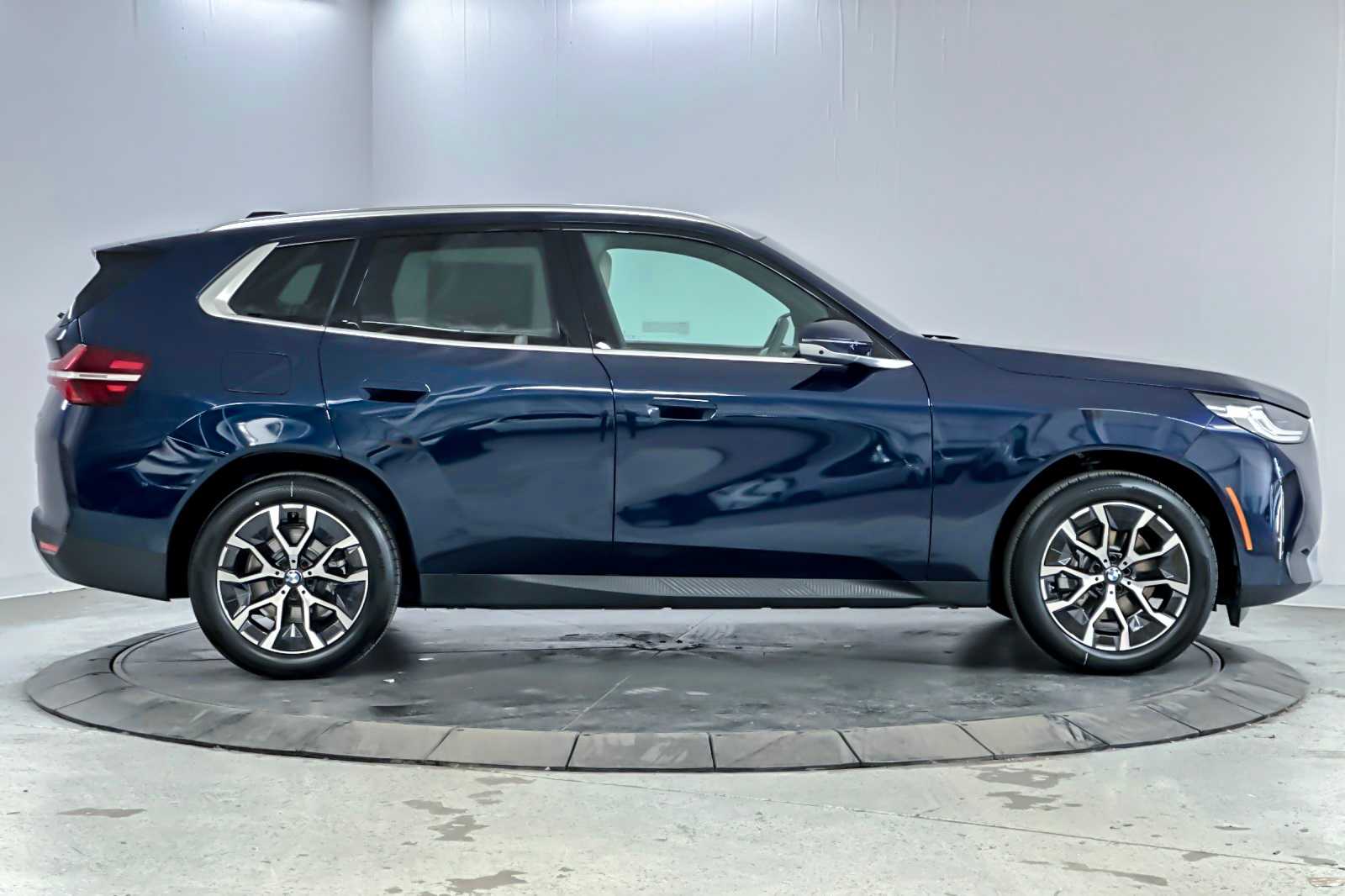 Thumbnail: 2026 BMW X3 - 8