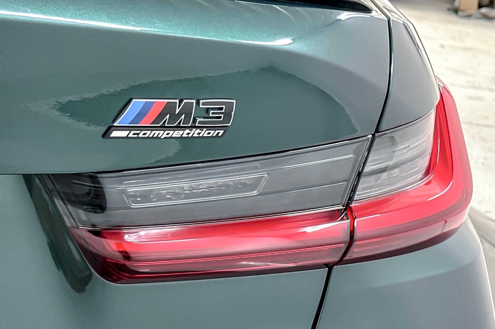 Thumbnail: 2025 BMW M3 - 25