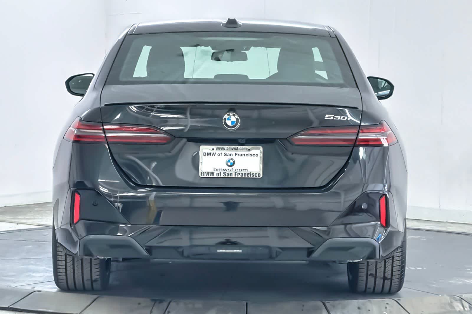 Thumbnail: 2026 BMW 5 Series - 7