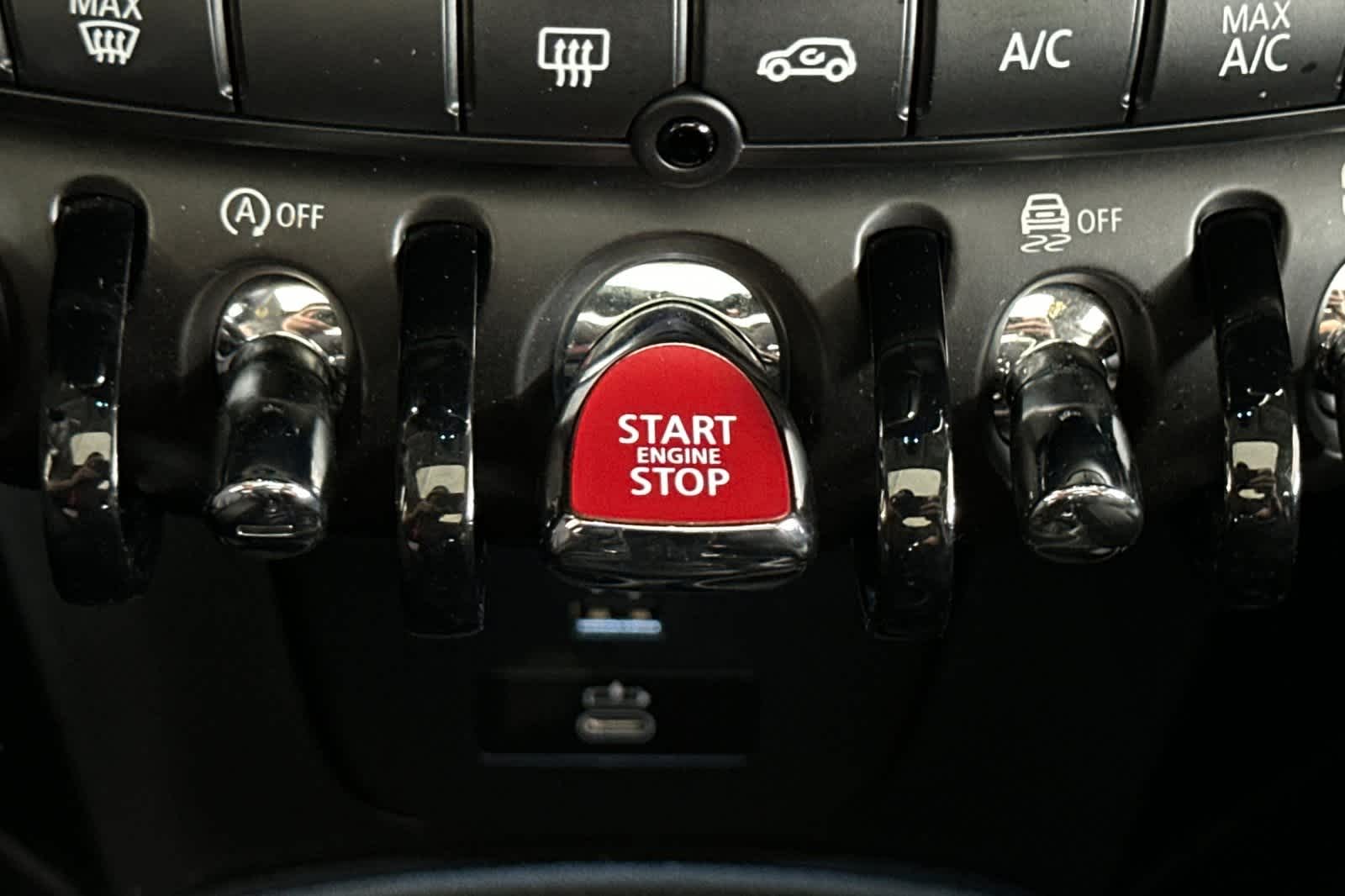 Thumbnail: 2023 MINI Cooper Hardtop - 23