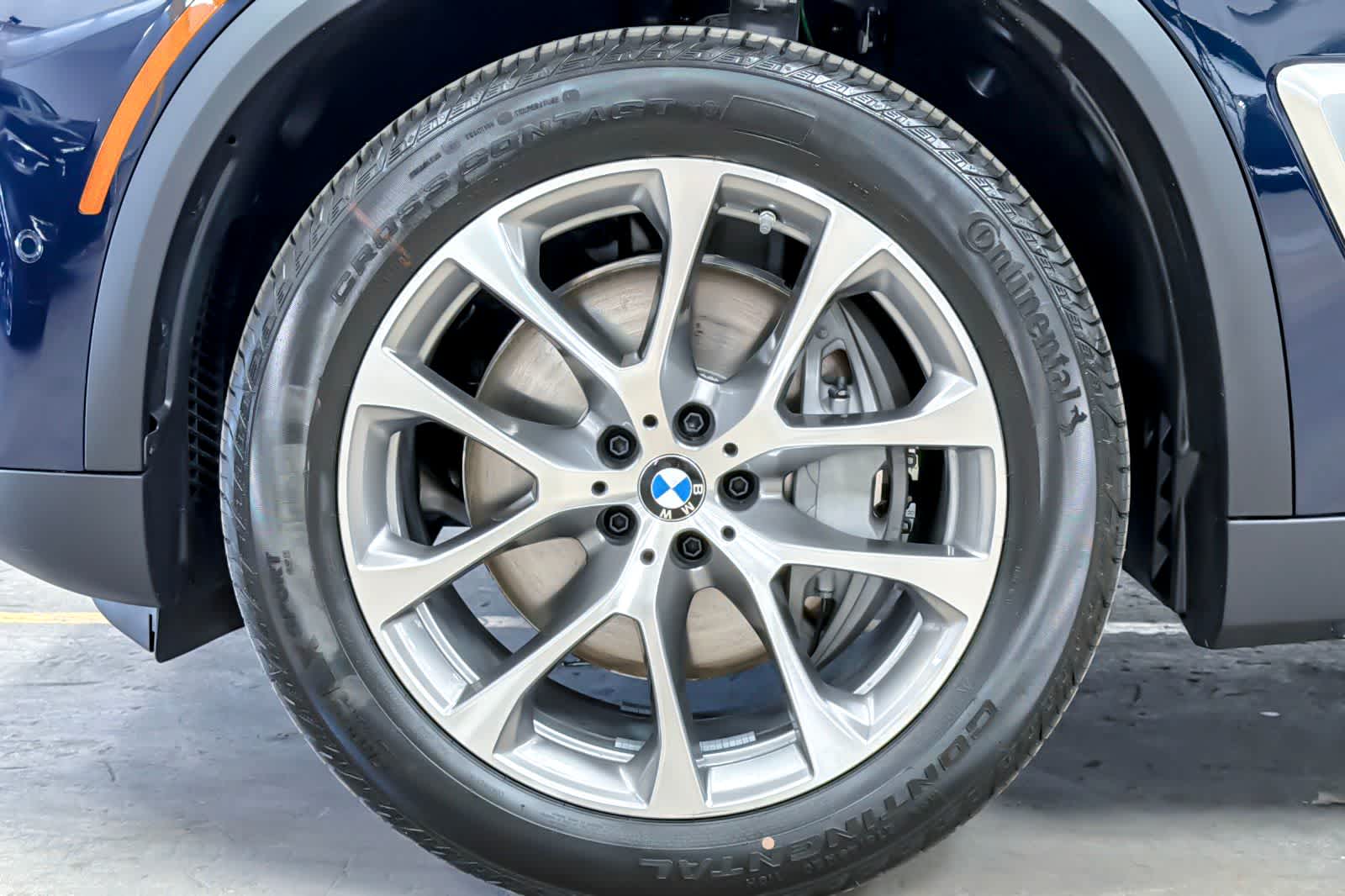 Thumbnail: 2026 BMW X5 - 25
