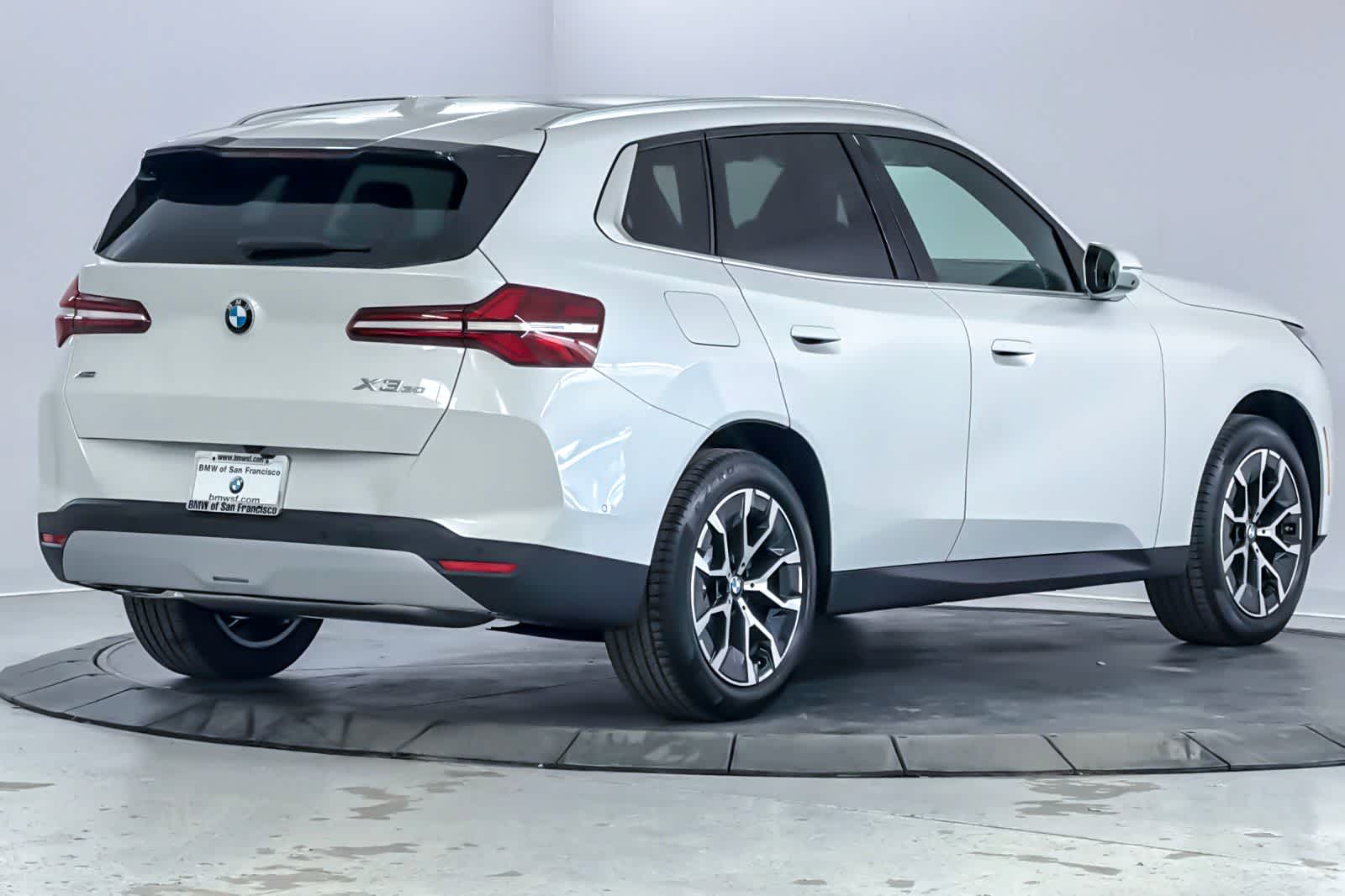 Thumbnail: 2026 BMW X3 - 2