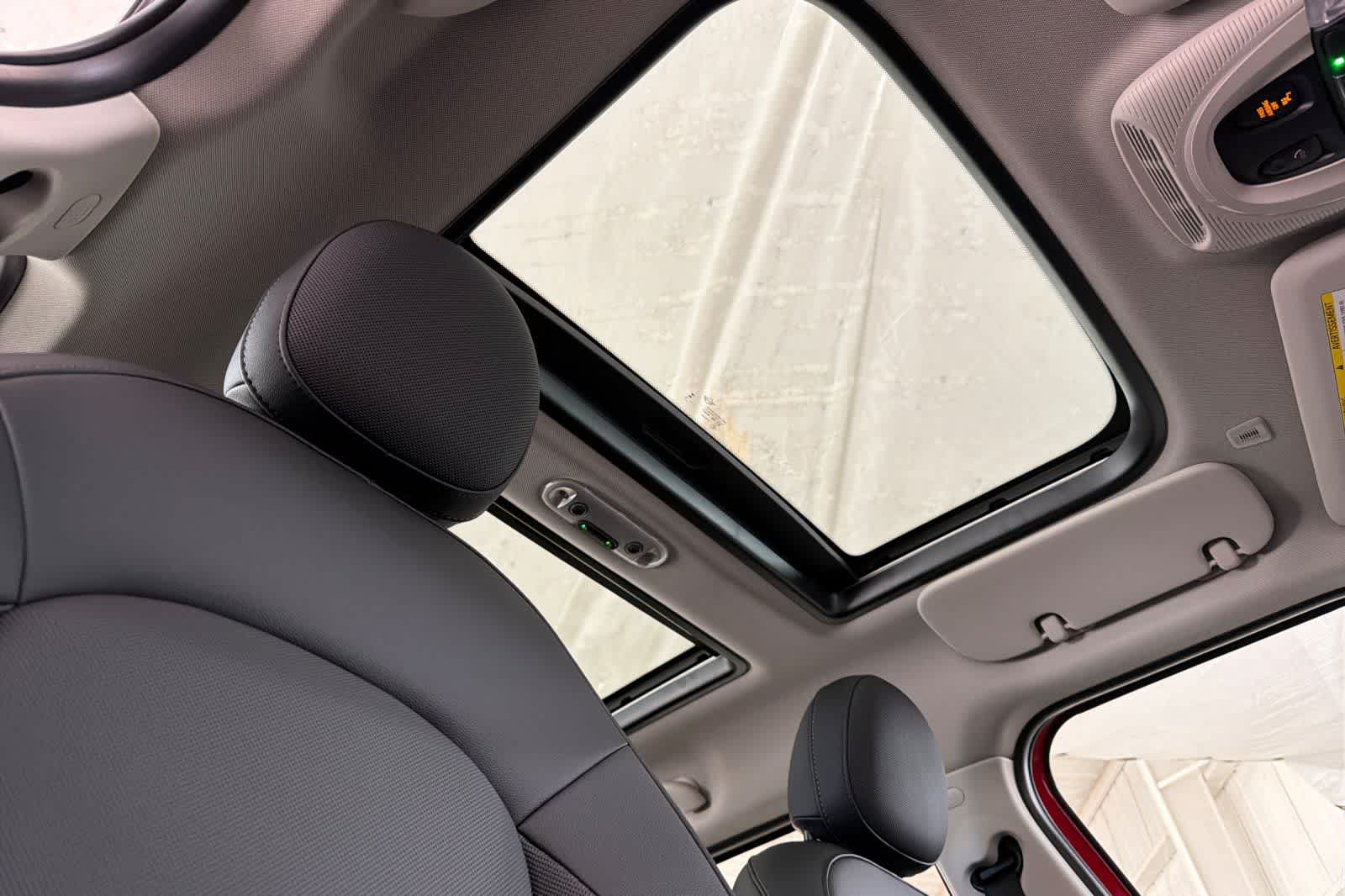 Thumbnail: 2023 MINI Cooper Countryman - 17