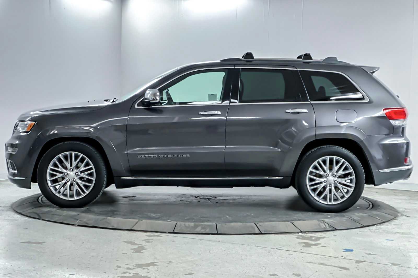 Thumbnail: 2018 Jeep Grand Cherokee - 5