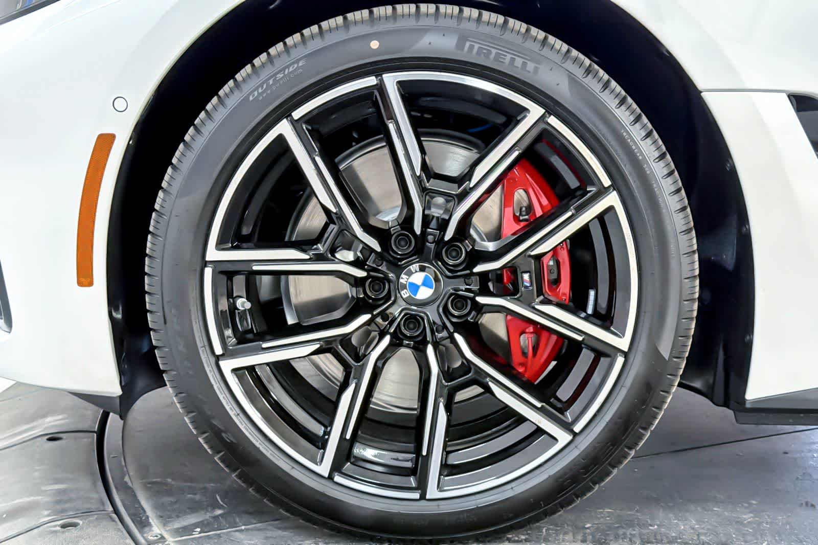 Thumbnail: 2026 BMW i4 - 24