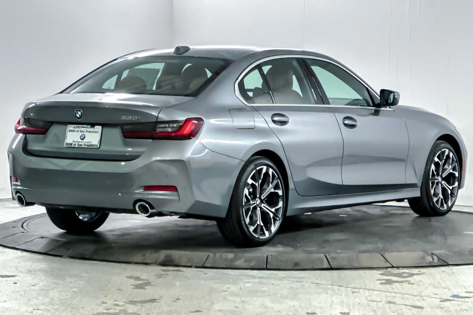 Thumbnail: 2026 BMW 3 Series - 2