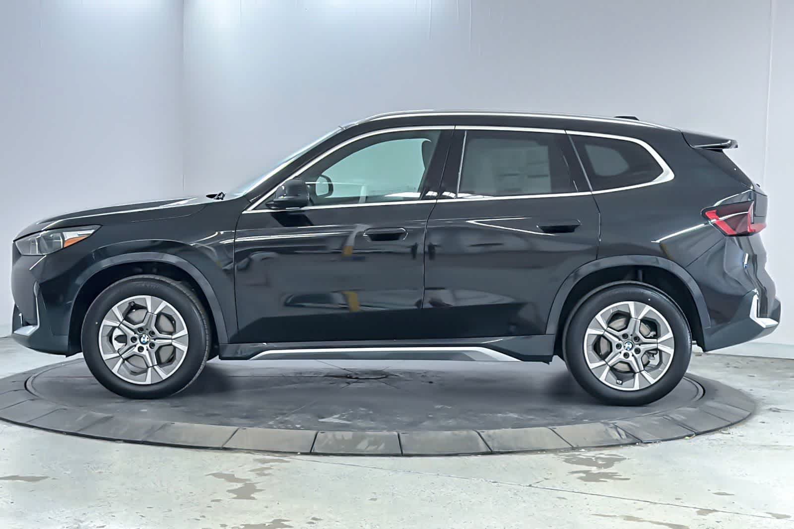 Thumbnail: 2026 BMW X1 - 5