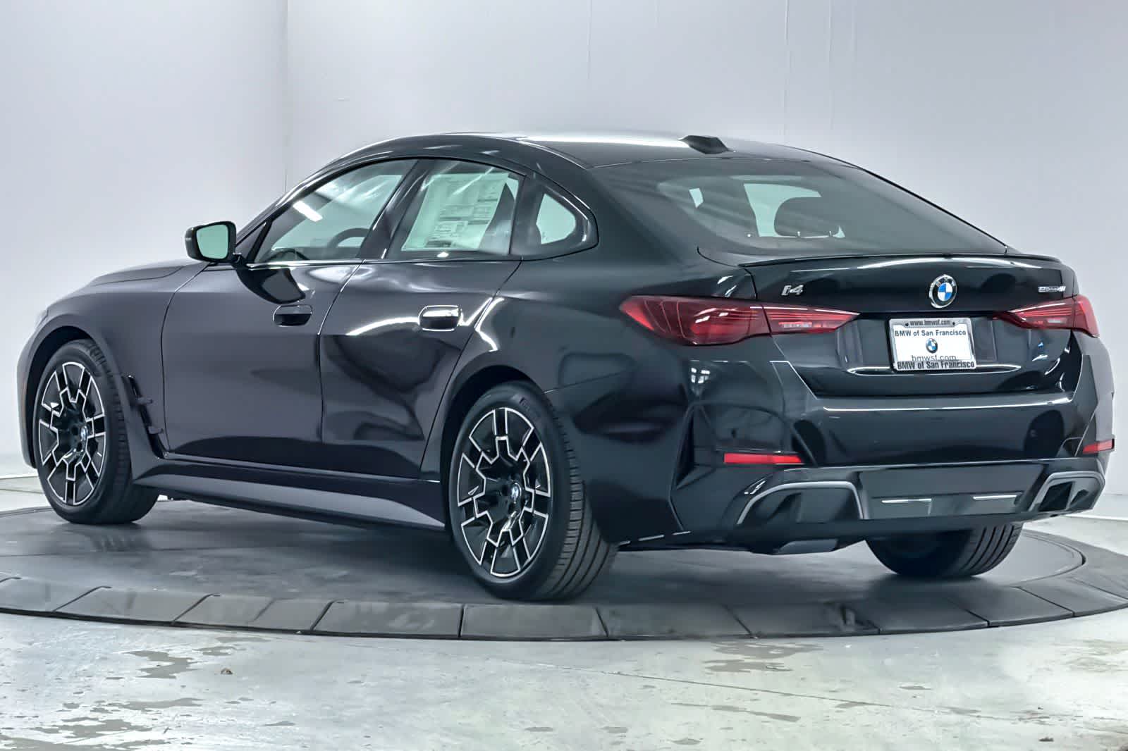 Thumbnail: 2026 BMW i4 - 6