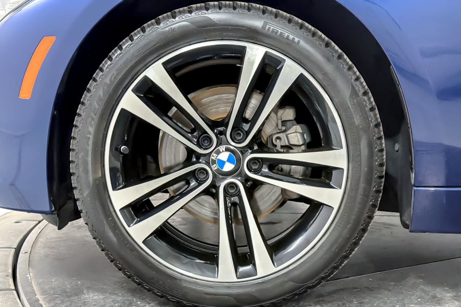 Thumbnail: 2018 BMW 3 Series - 26
