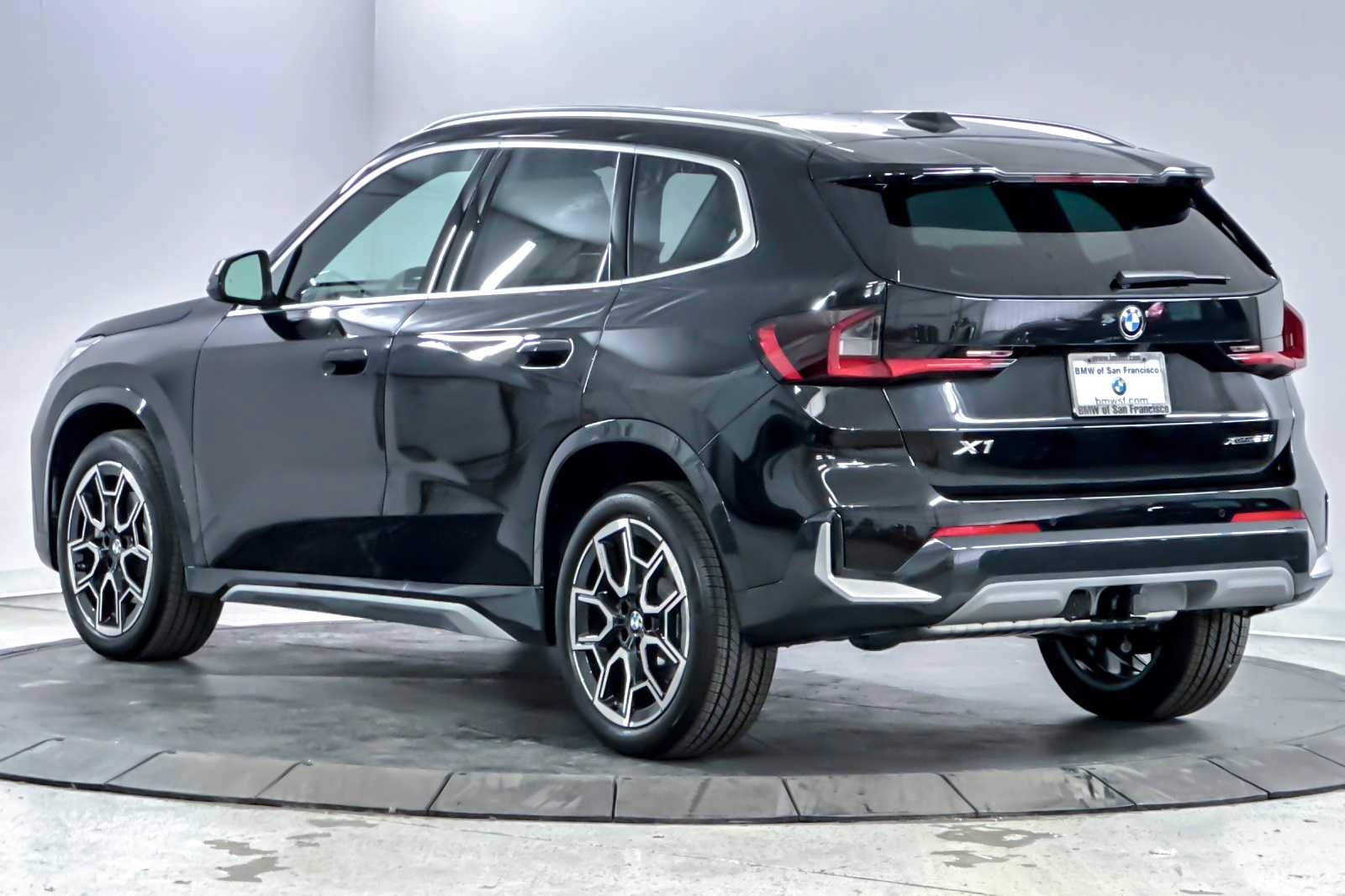 Thumbnail: 2025 BMW X1 - 6