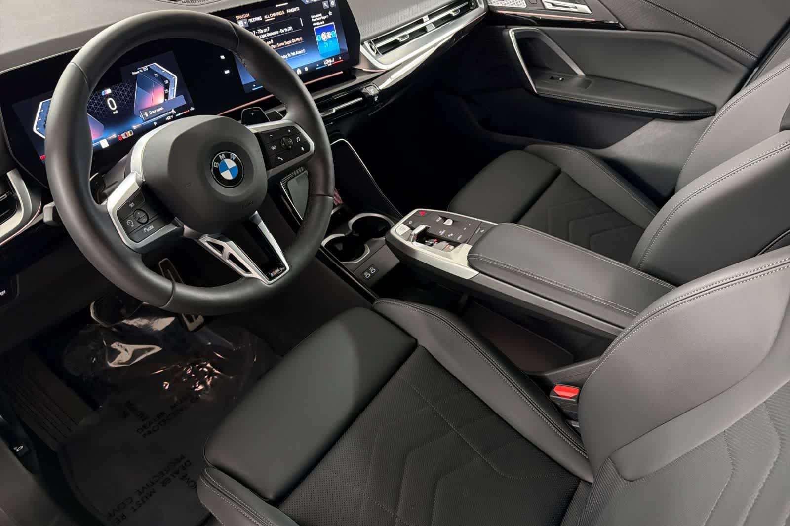 Thumbnail: 2025 BMW X2 - 11