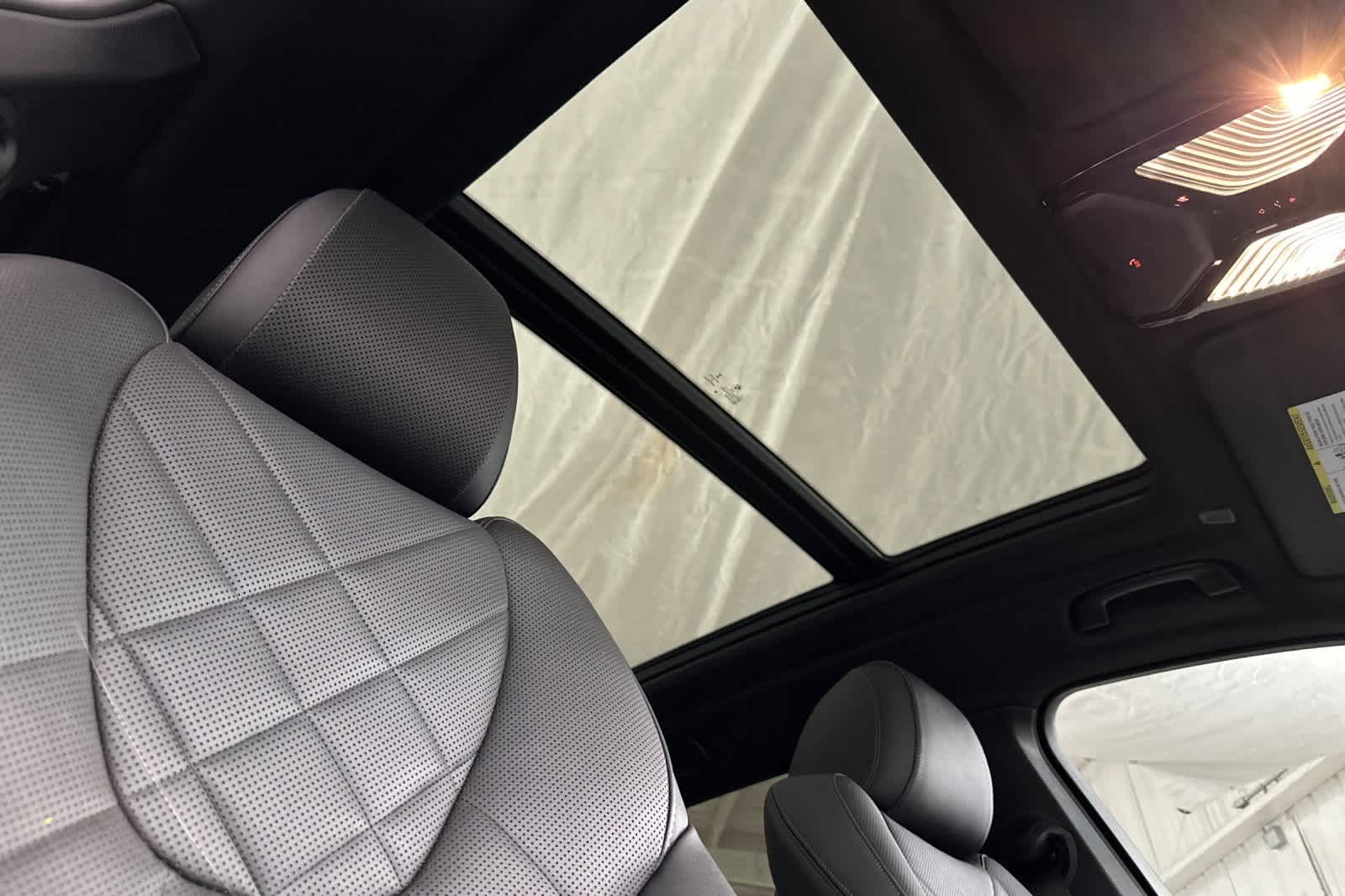 Thumbnail: 2023 BMW X5 - 17