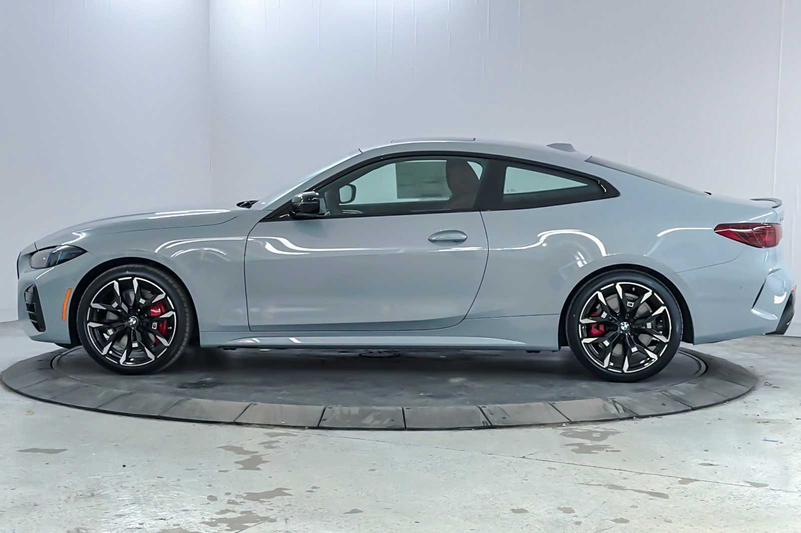 Thumbnail: 2026 BMW 4 Series - 5