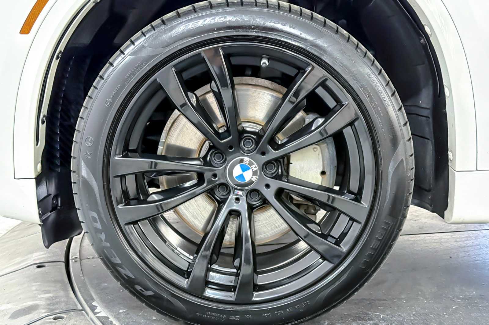 Thumbnail: 2017 BMW X5 - 27