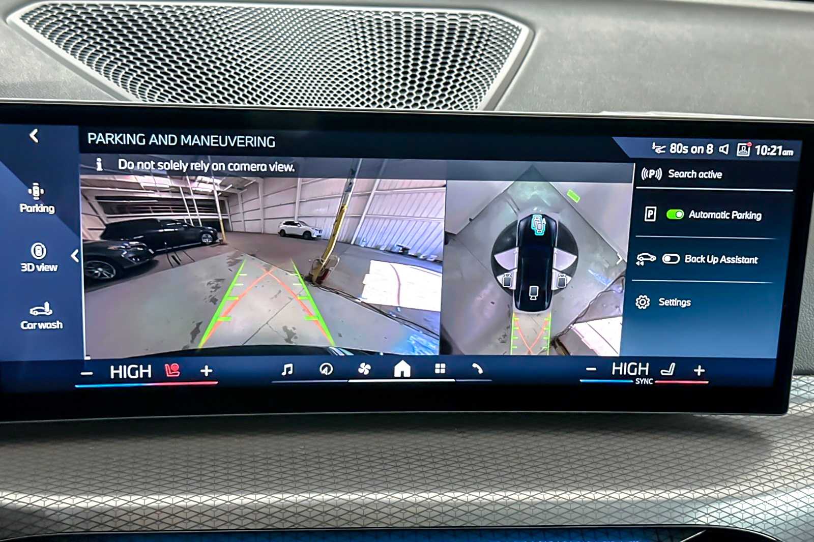 Thumbnail: 2025 BMW i4 - 19