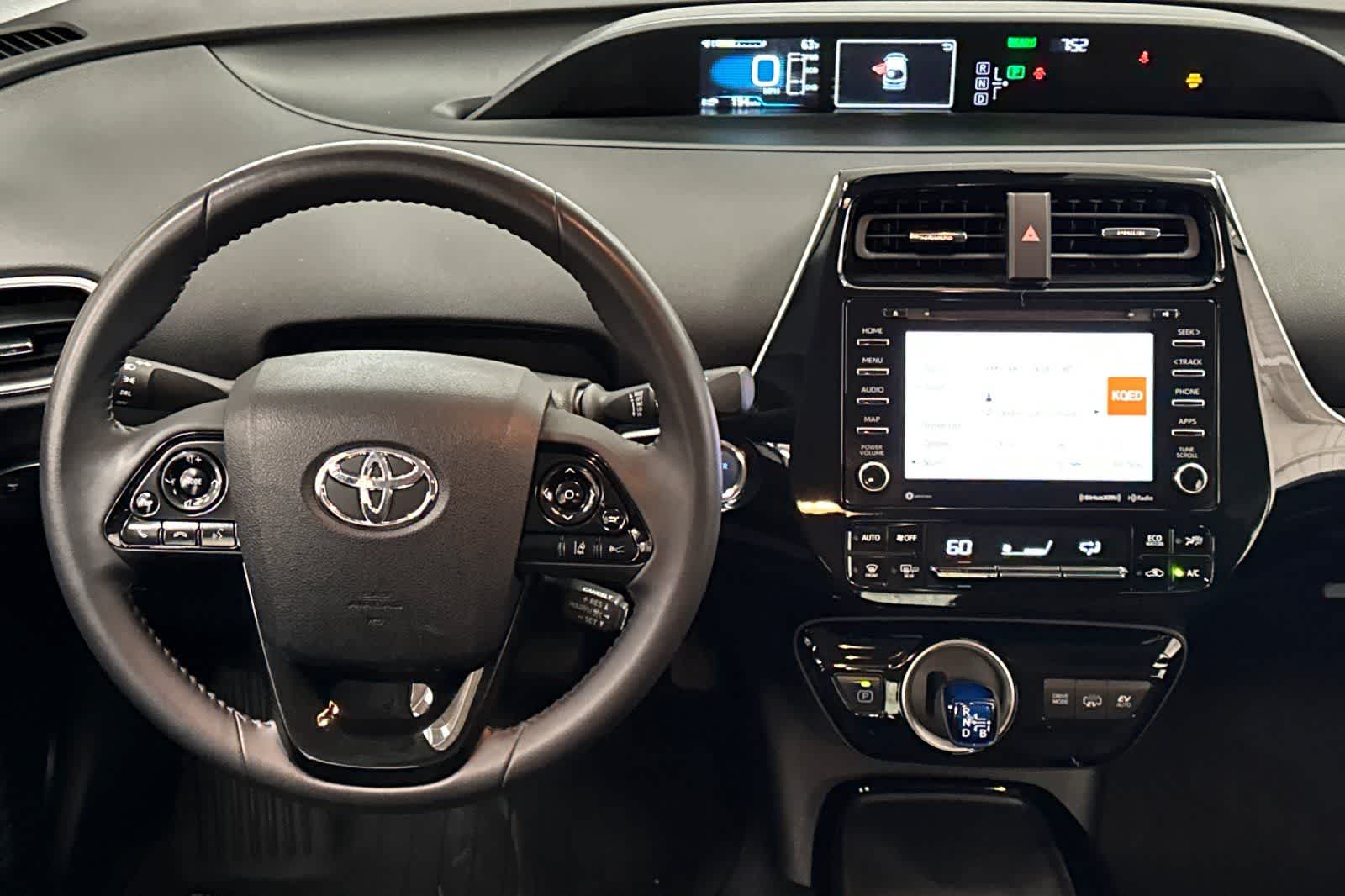 Thumbnail: 2020 Toyota Prius Prime - 14