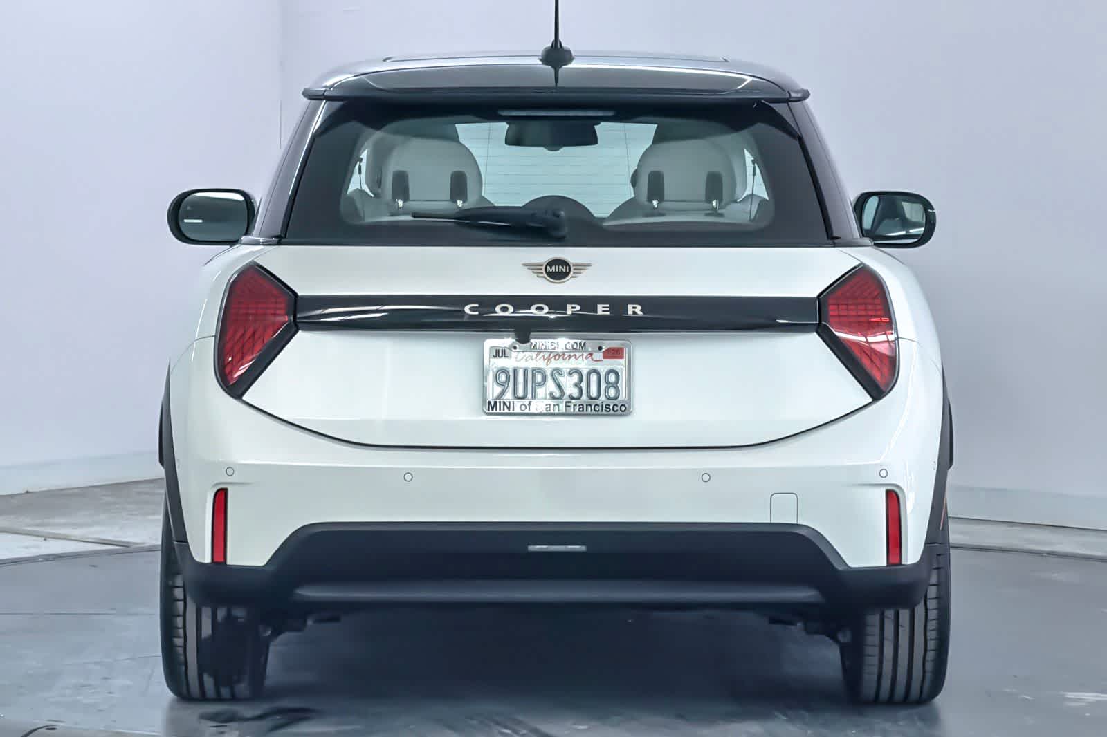 Thumbnail: 2025 MINI Cooper Hardtop - 7