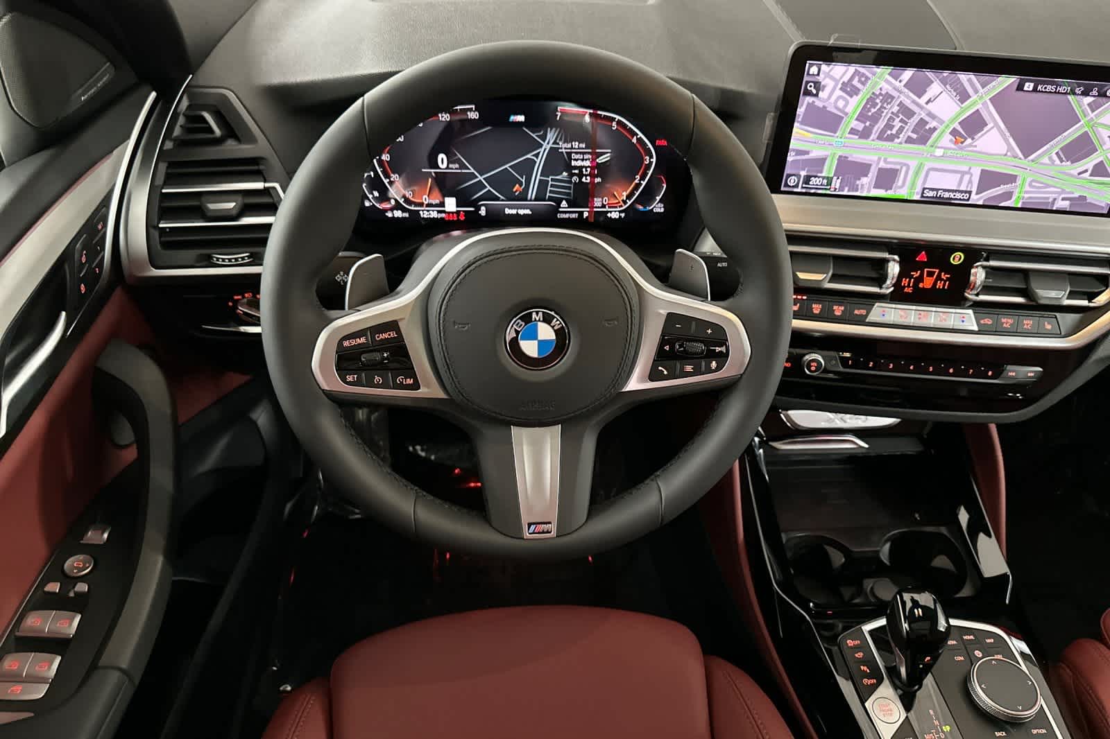 Thumbnail: 2025 BMW X4 - 14