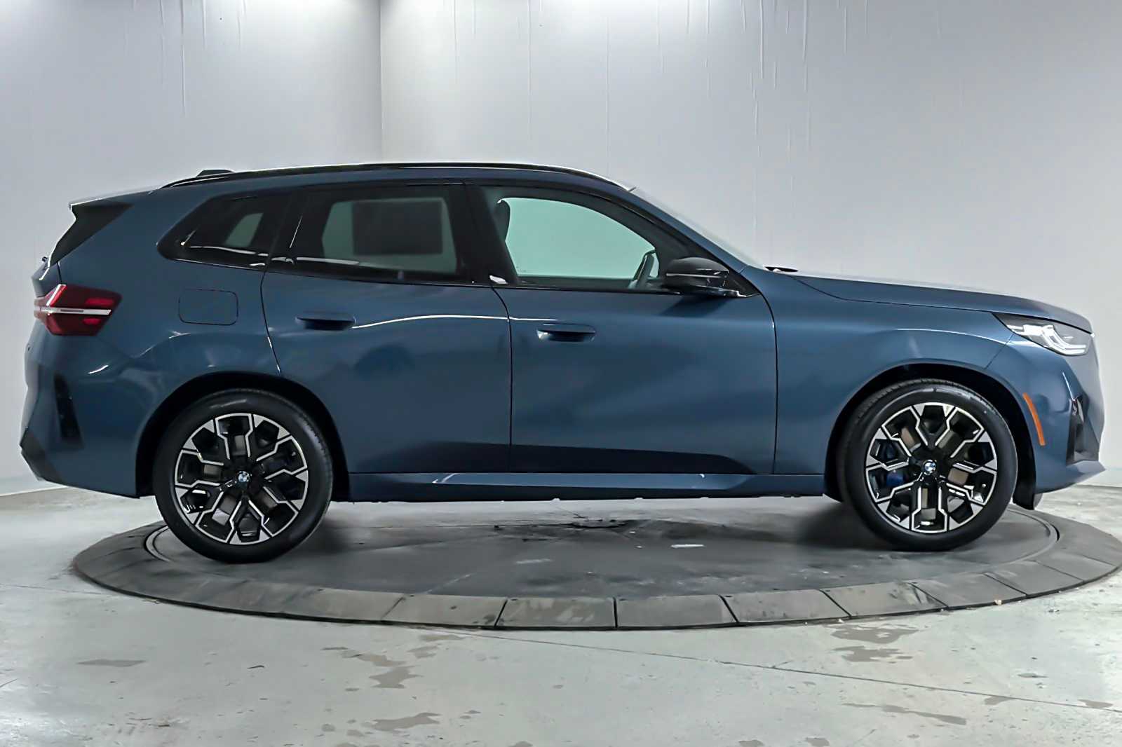 Thumbnail: 2026 BMW X3 - 8