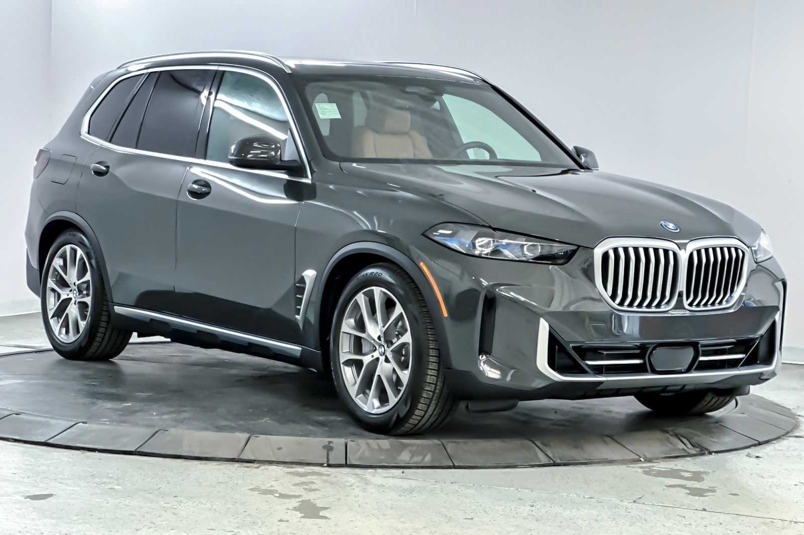 Thumbnail: 2026 BMW X5 - 9