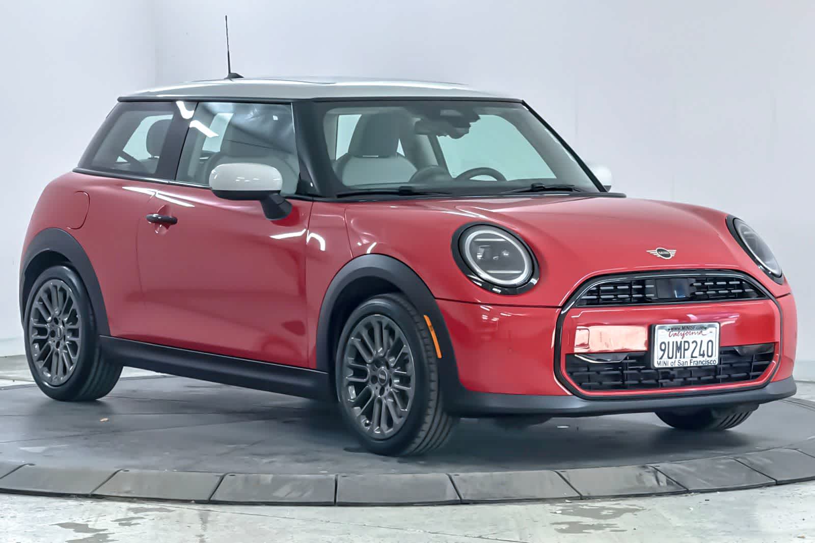Thumbnail: 2025 MINI Cooper Hardtop - 9