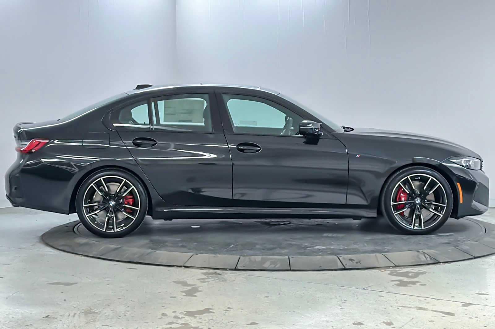 Thumbnail: 2026 BMW 3 Series - 8