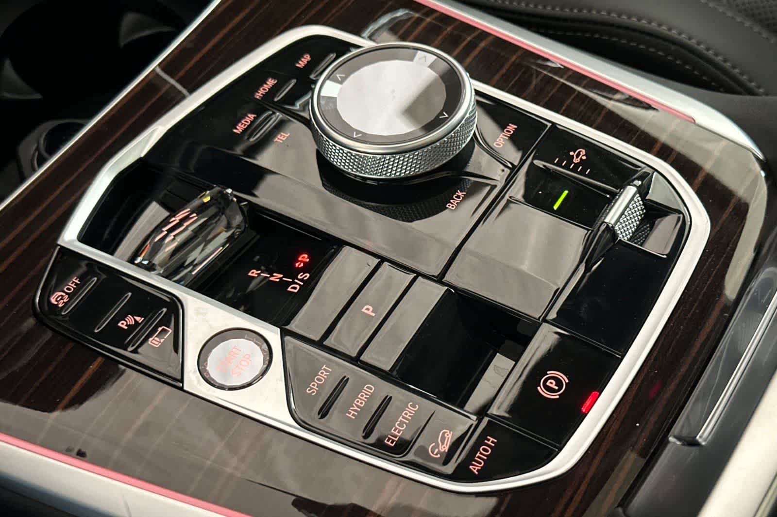 Thumbnail: 2026 BMW X5 - 22