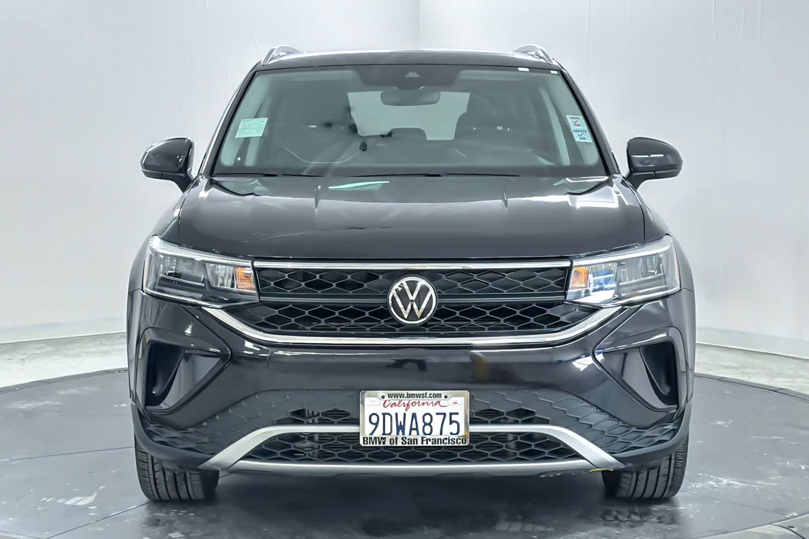 Thumbnail: 2023 Volkswagen Taos - 10