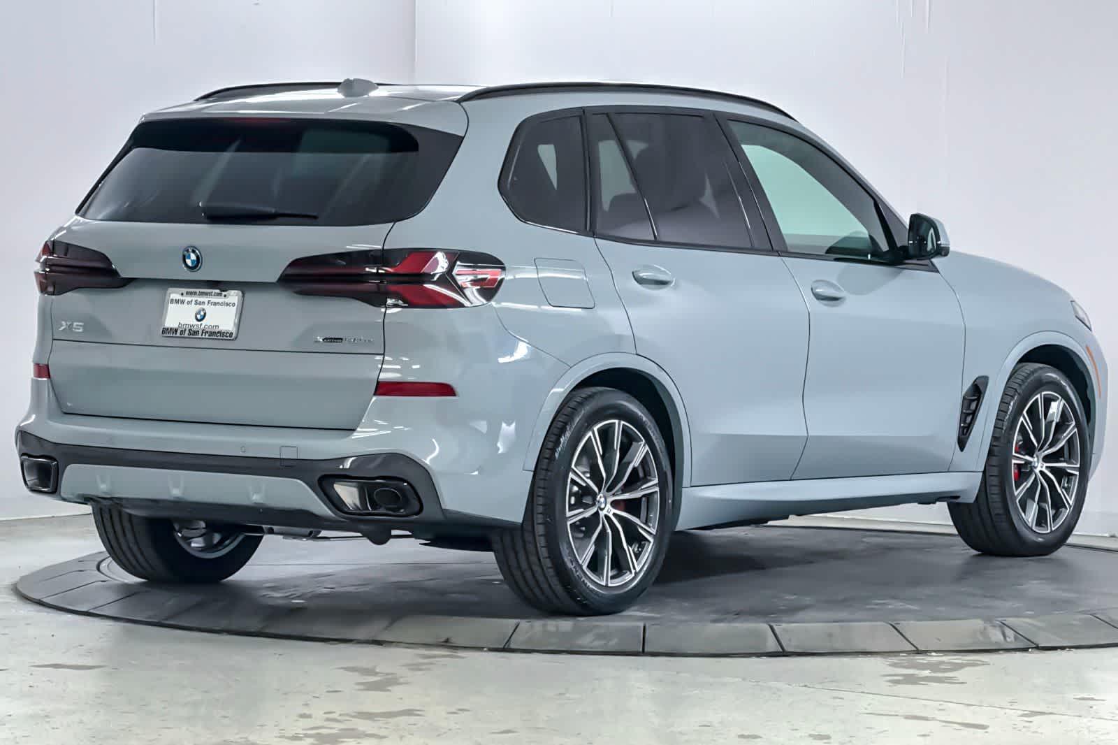 Thumbnail: 2026 BMW X5 - 2