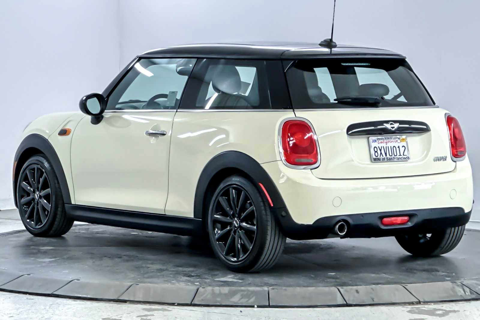 Thumbnail: 2018 MINI Cooper Hardtop - 6