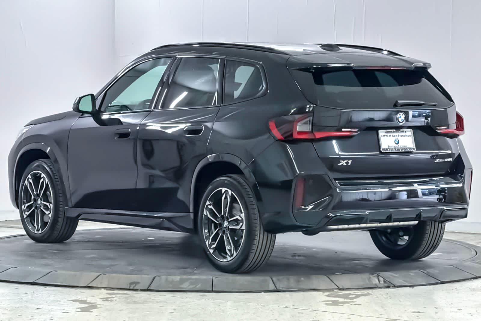 Thumbnail: 2026 BMW X1 - 6