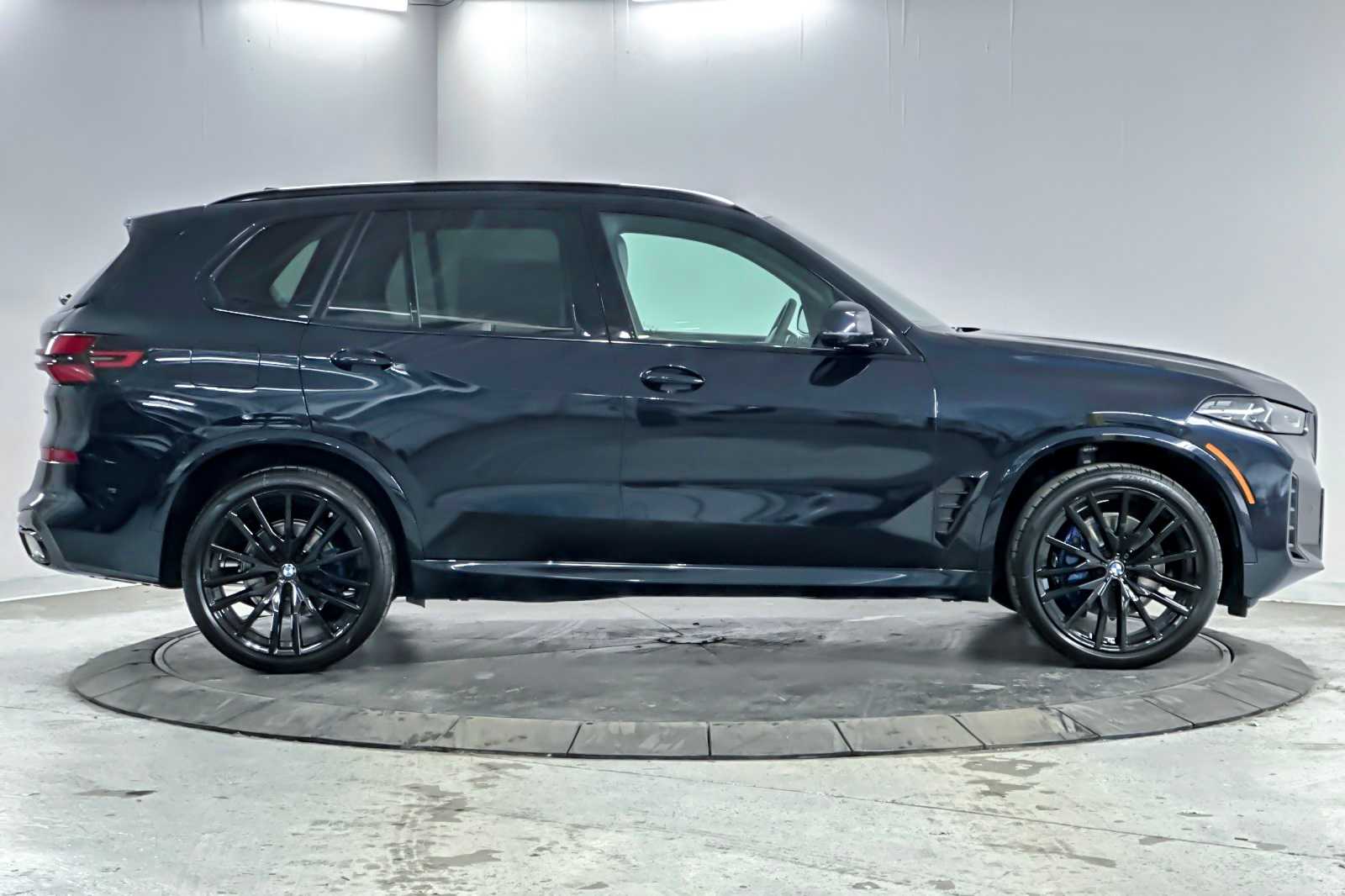 Thumbnail: 2026 BMW X5 - 8