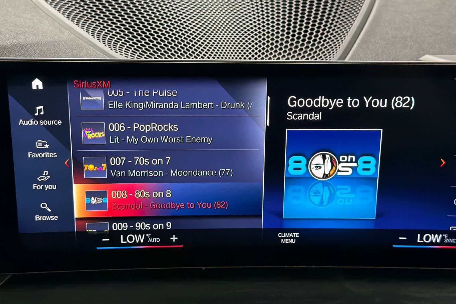 Thumbnail: 2023 BMW i4 - 17