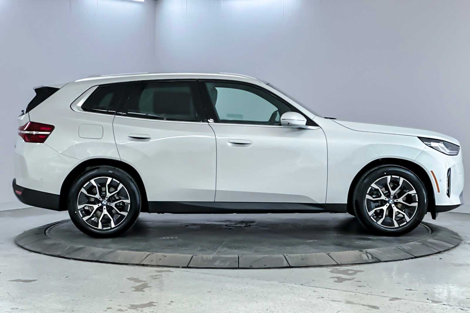 Thumbnail: 2026 BMW X3 - 8