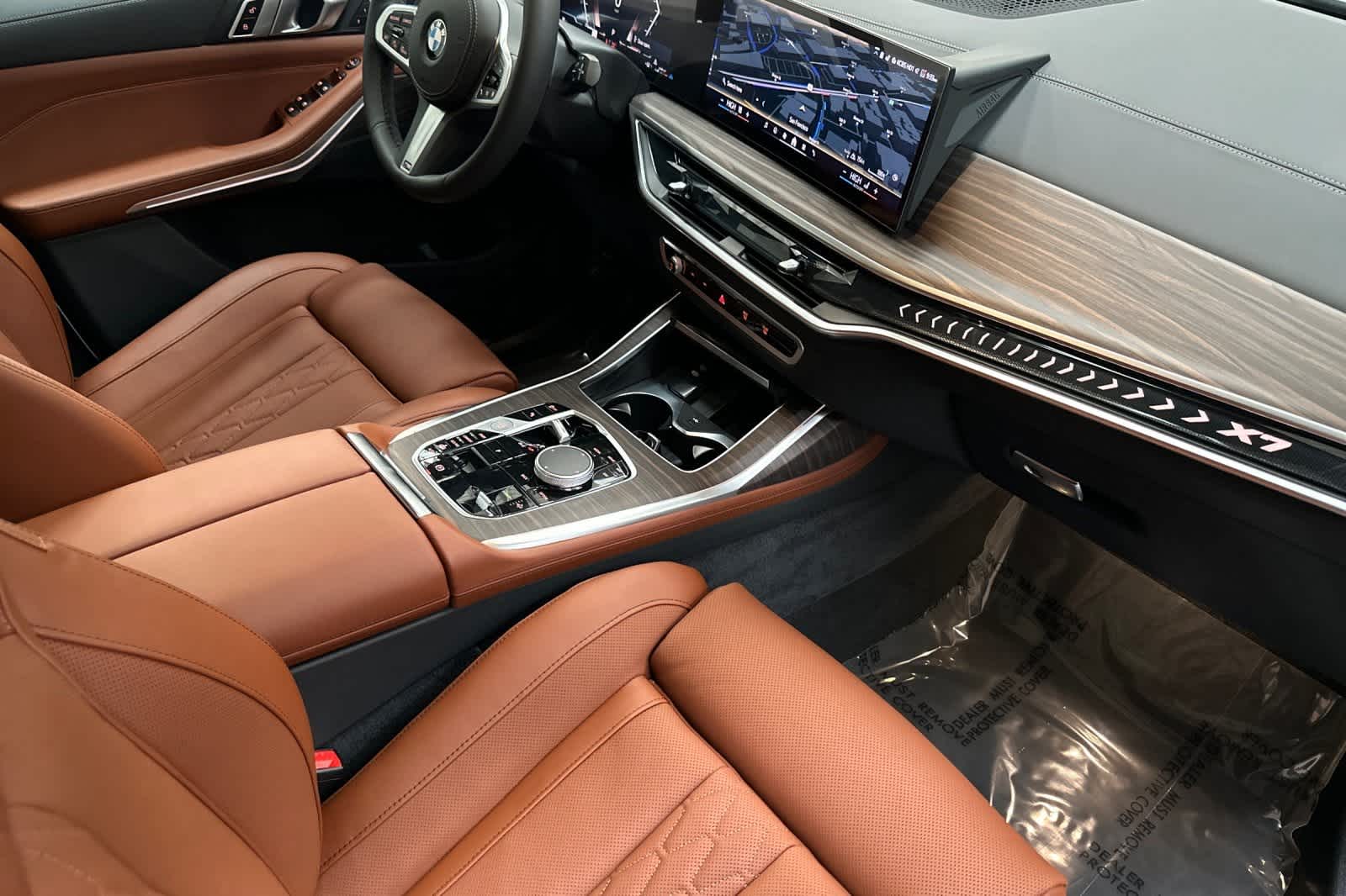 Thumbnail: 2026 BMW X7 - 16