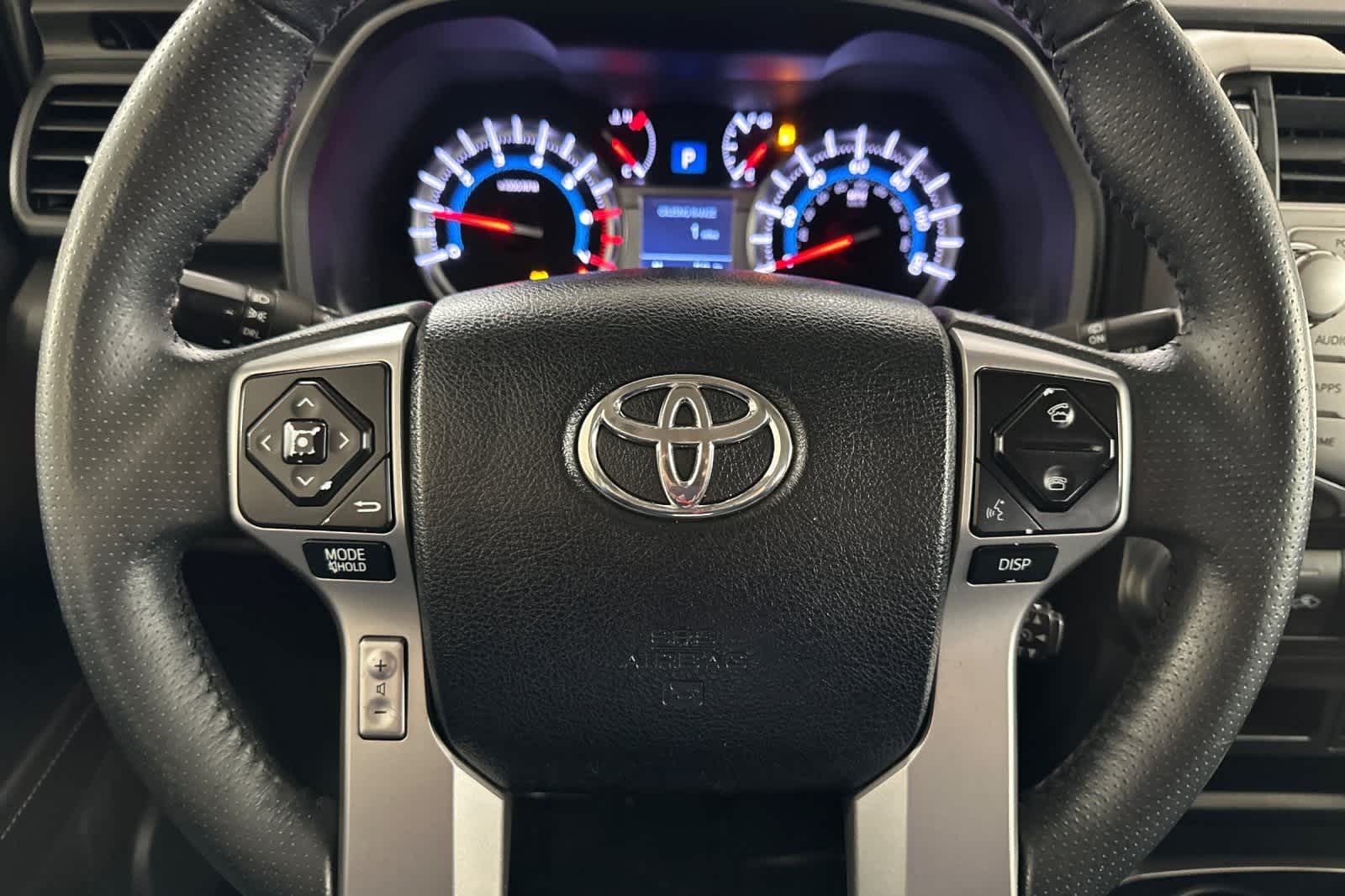 Thumbnail: 2018 Toyota 4Runner - 23