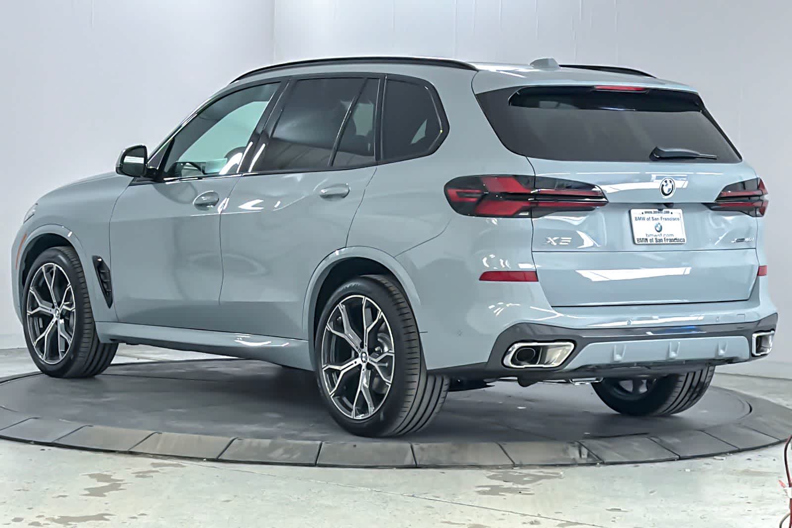 Thumbnail: 2026 BMW X5 - 6