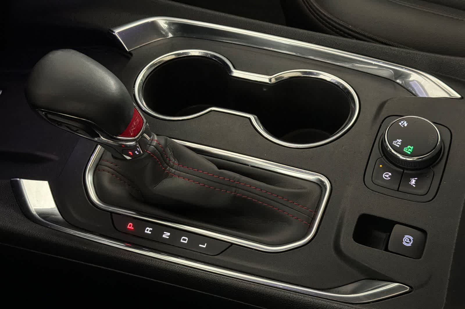 Thumbnail: 2023 Chevrolet Traverse - 22